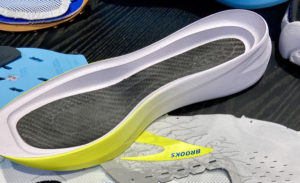 Teeter Totter : l'effet qui ferait avancer les super shoes avec une plaque carbone 14