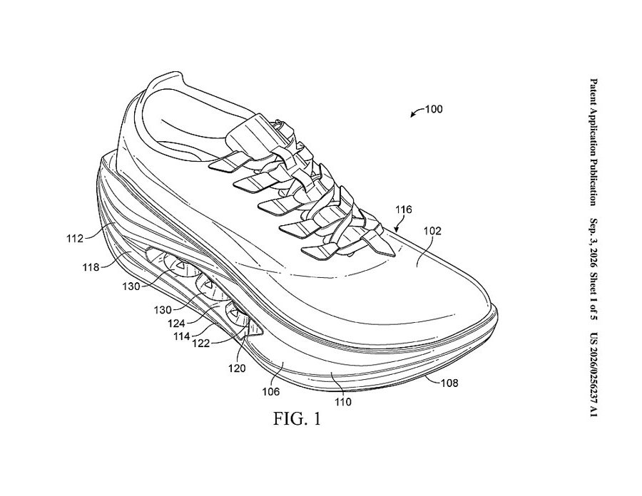 Patent drawing: shoe with offset pods under the arch