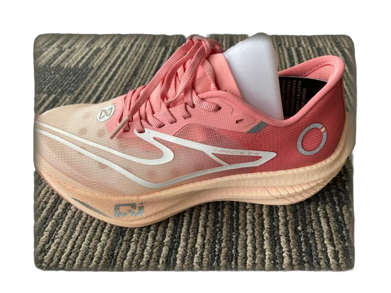 ERKE INFINITE2, chaussure de route homologuée World Athletics