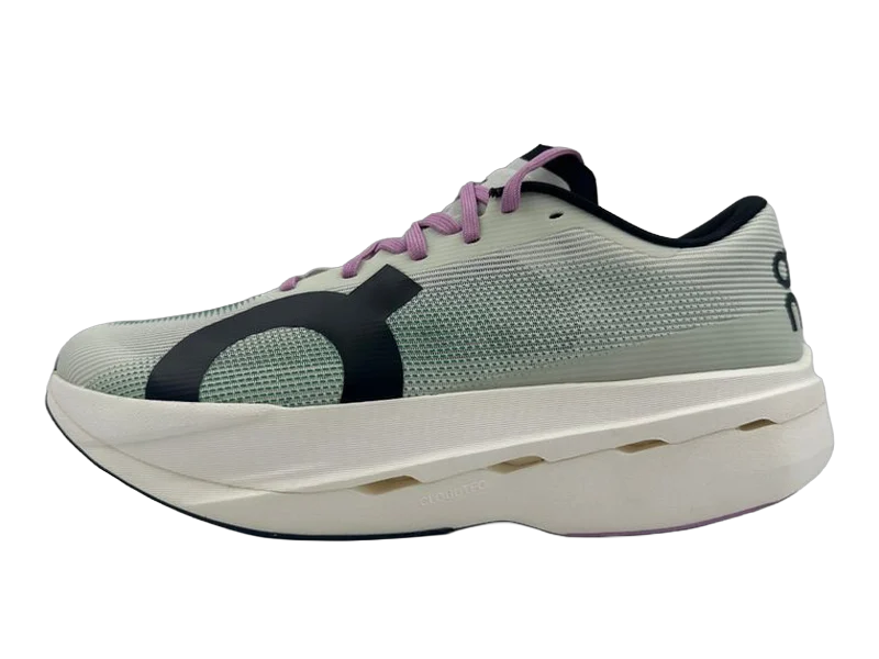 On Cloudboom Volt, chaussure de route homologuée World Athletics