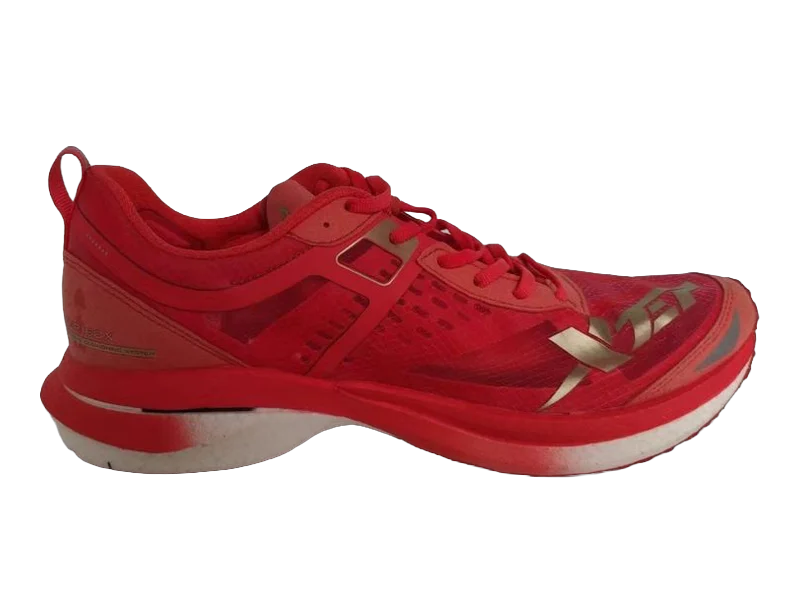 Xtep 160X, chaussure de route homologuée World Athletics