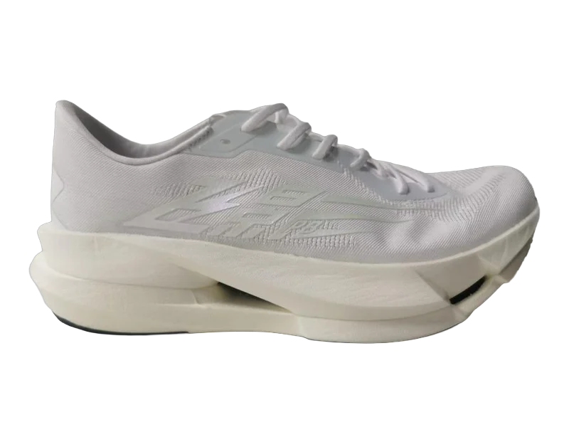 Qiaodan Feiying PB 7.0-V1, development shoe homologuée World Athletics